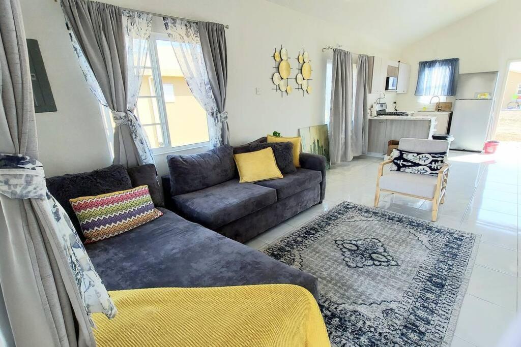 House Of Bliss Holiday home Portmore